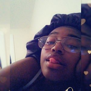 Meet your Posher, Ambar